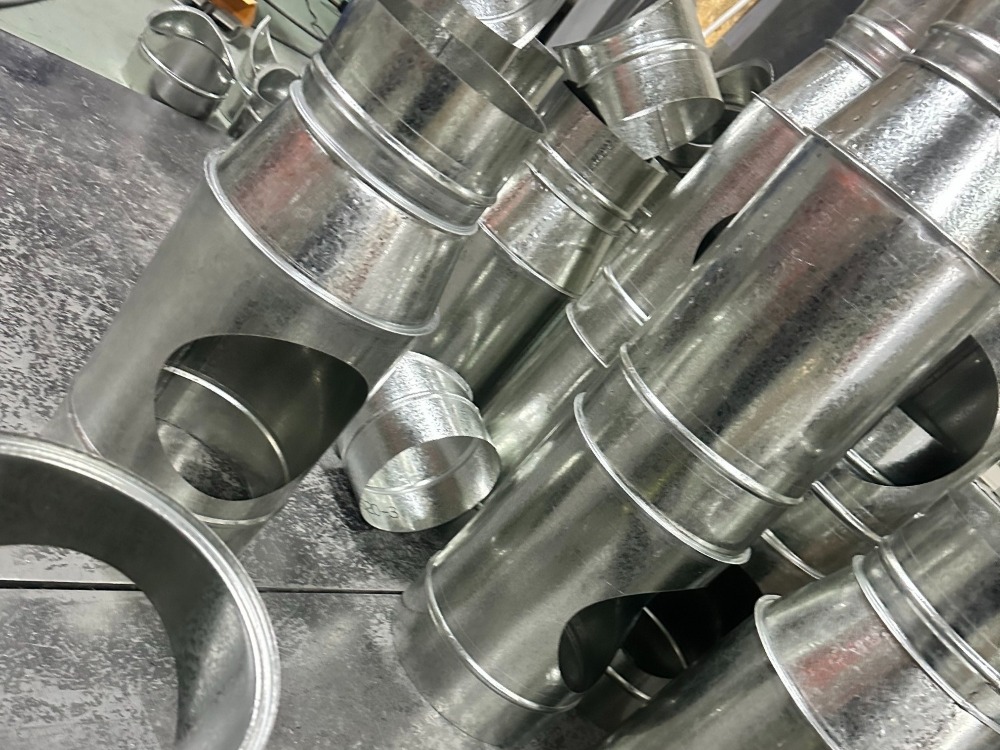 板金加工製作業務